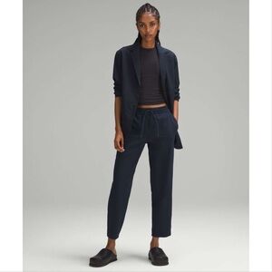 Lululemon Tapered-Leg Mid-Rise Pant 7/8 Length in True Navy